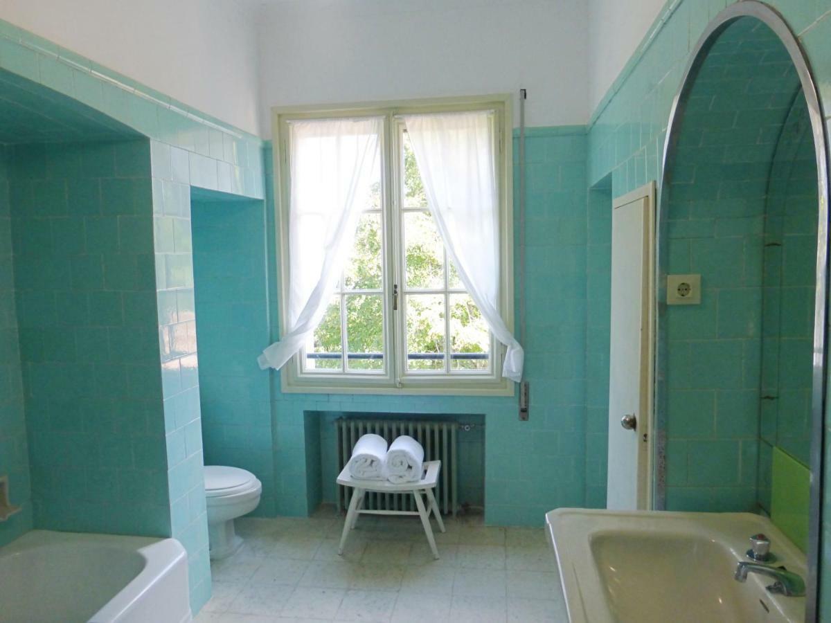 Espectacular Casa Chateau En El Centro De Олот Екстериор снимка